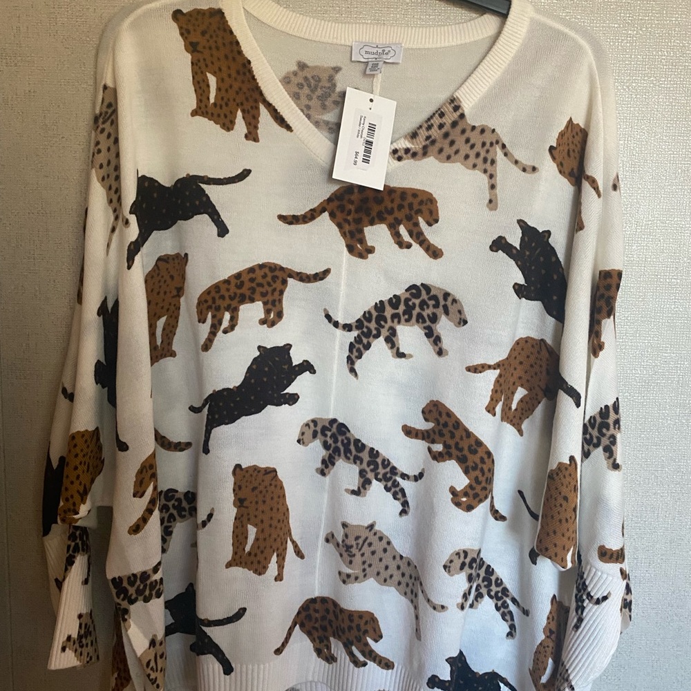 Leopard Top